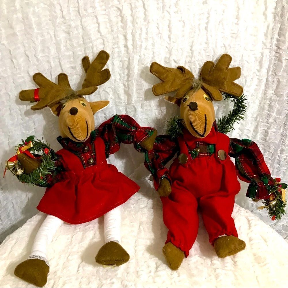 Christmas Reindeer Couple Shelf “Plush” Set